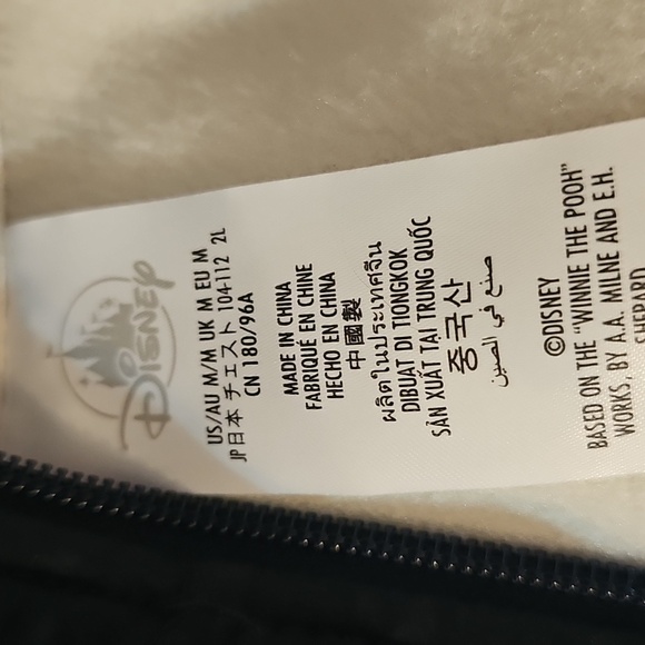 Disney Pooh Jacket NWT Size M - Picture 2 of 4